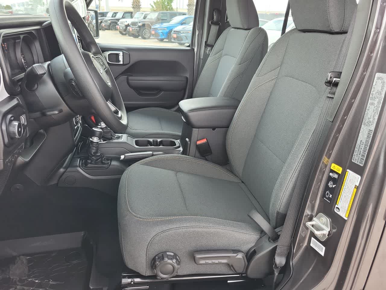 Thumbnail: 2025 Jeep Wrangler - 19