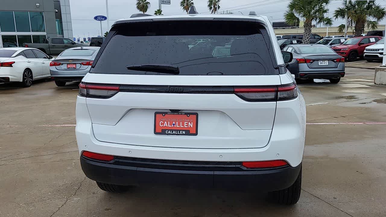 Thumbnail: 2025 Jeep Grand Cherokee - 7