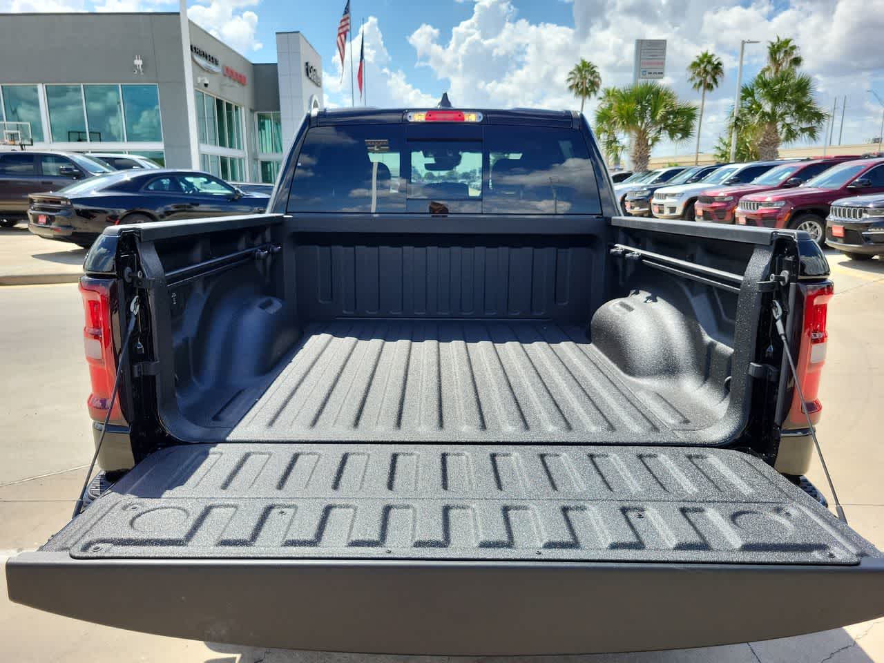 Thumbnail: 2026 RAM 1500 - 27