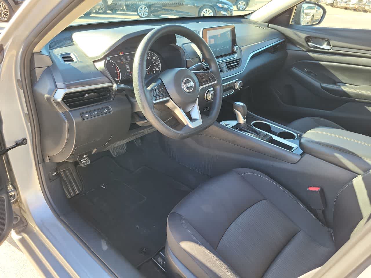 Thumbnail: 2024 Nissan Altima - 10