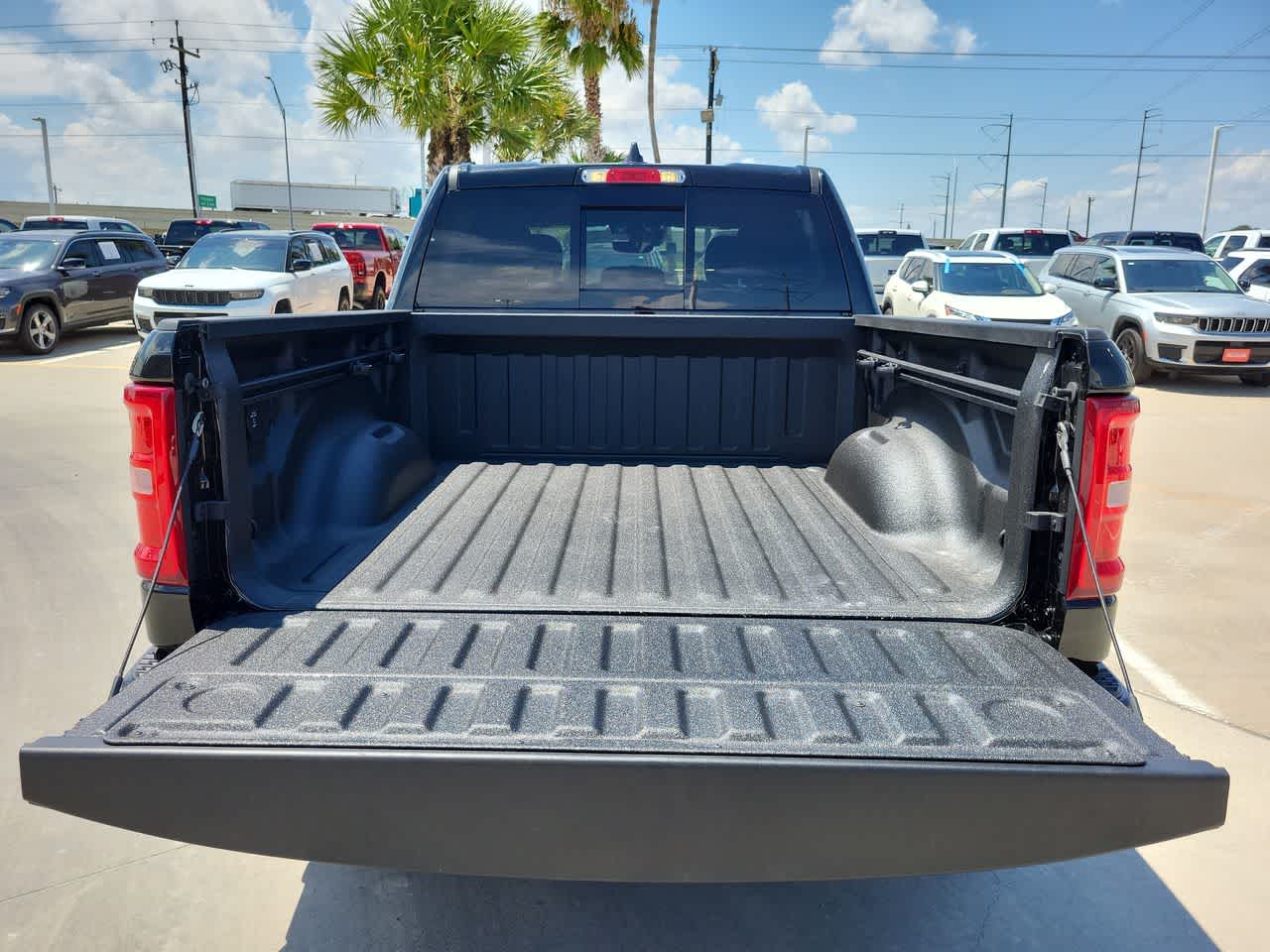 Thumbnail: 2026 RAM 1500 - 27