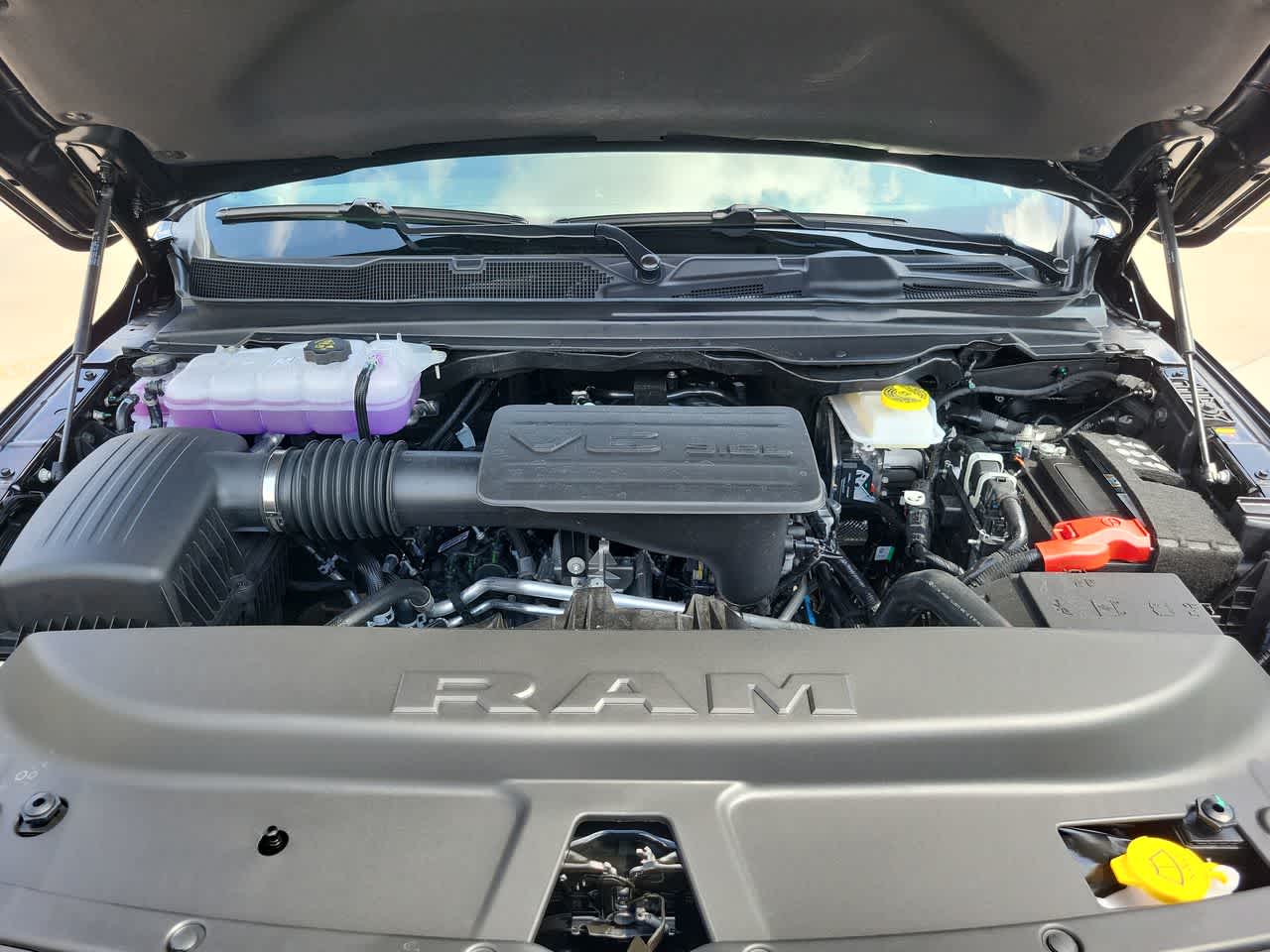 Thumbnail: 2026 RAM 1500 - 17