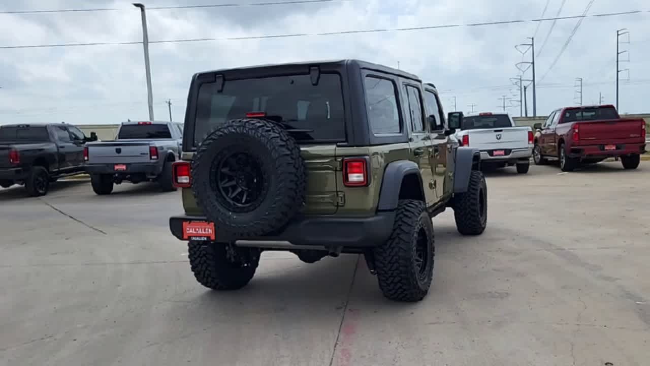 Thumbnail: 2026 Jeep Wrangler - 7