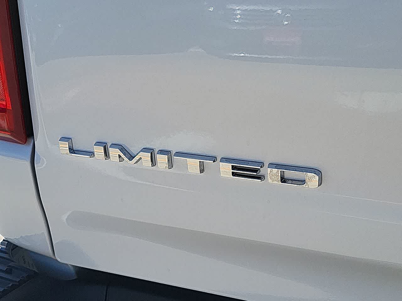 Thumbnail: 2025 RAM 1500 - 15