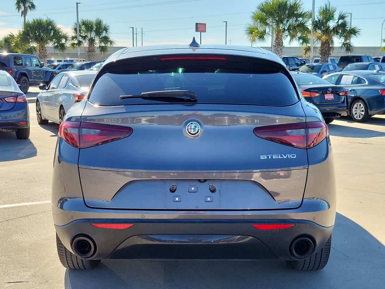 Thumbnail: 2023 Alfa Romeo Stelvio - 13