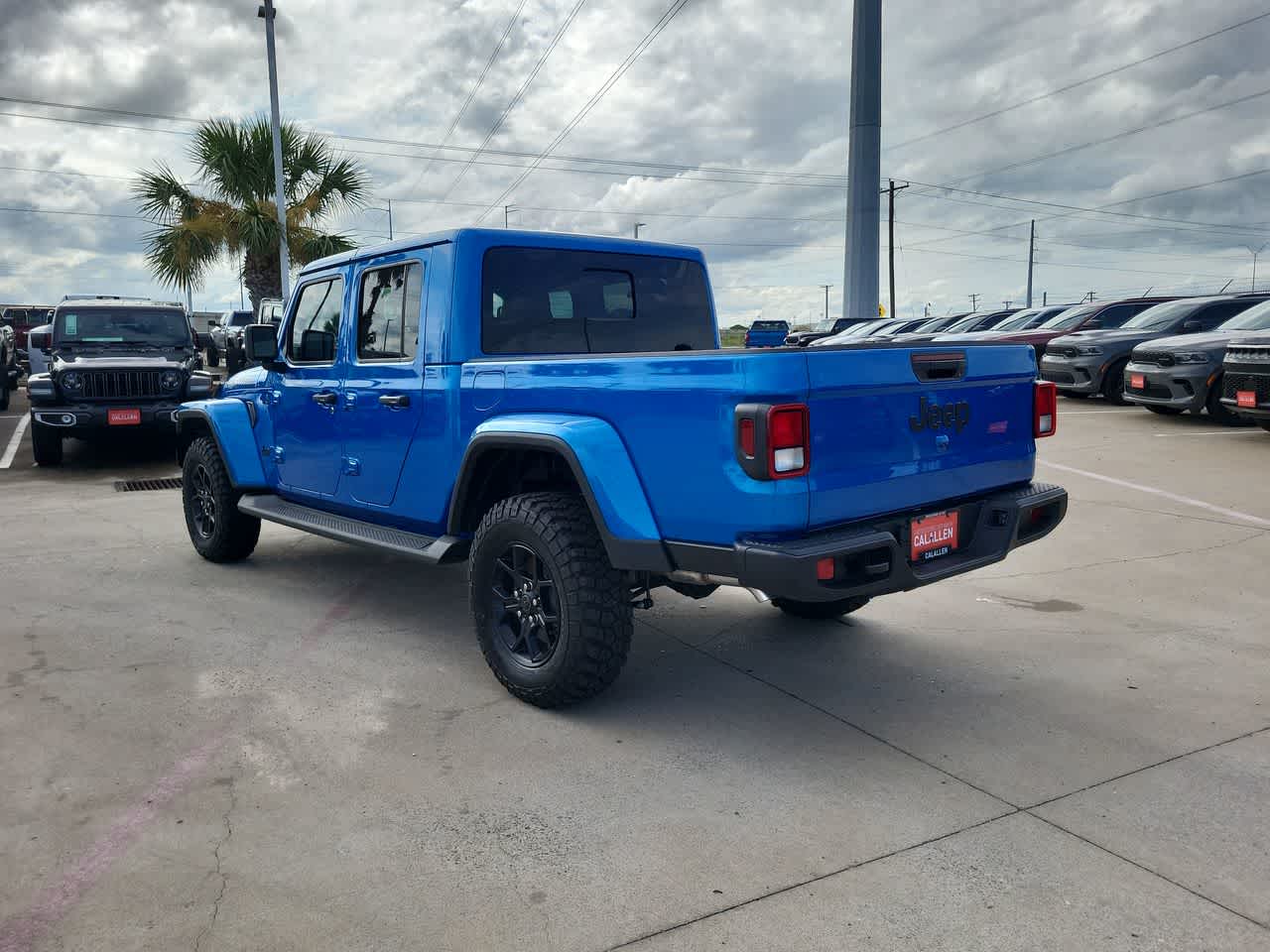 Thumbnail: 2026 Jeep Gladiator - 12