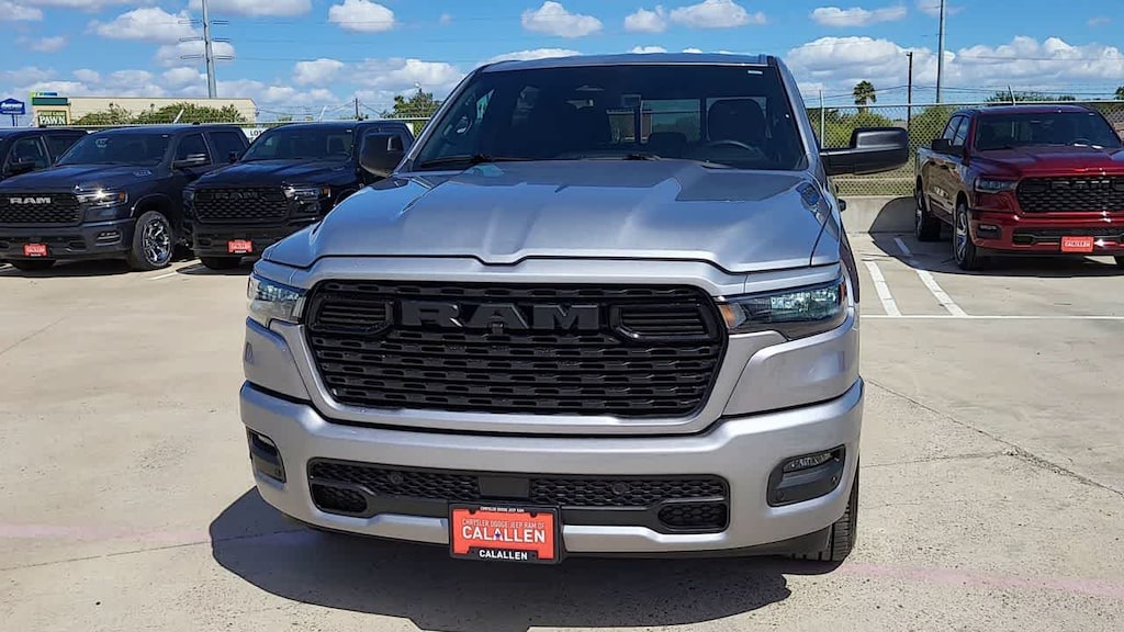 New 2025 Ram 1500 TRADESMAN CREW CAB 4X2 5'7 BOX Pickup