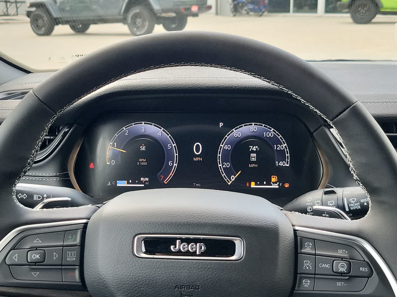 Thumbnail: 2026 Jeep Grand Cherokee - 26