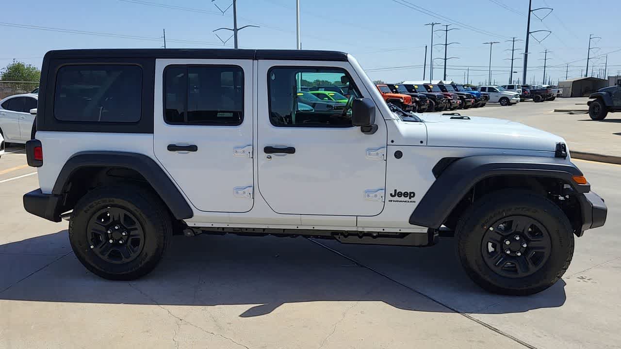 Thumbnail: 2026 Jeep Wrangler - 9