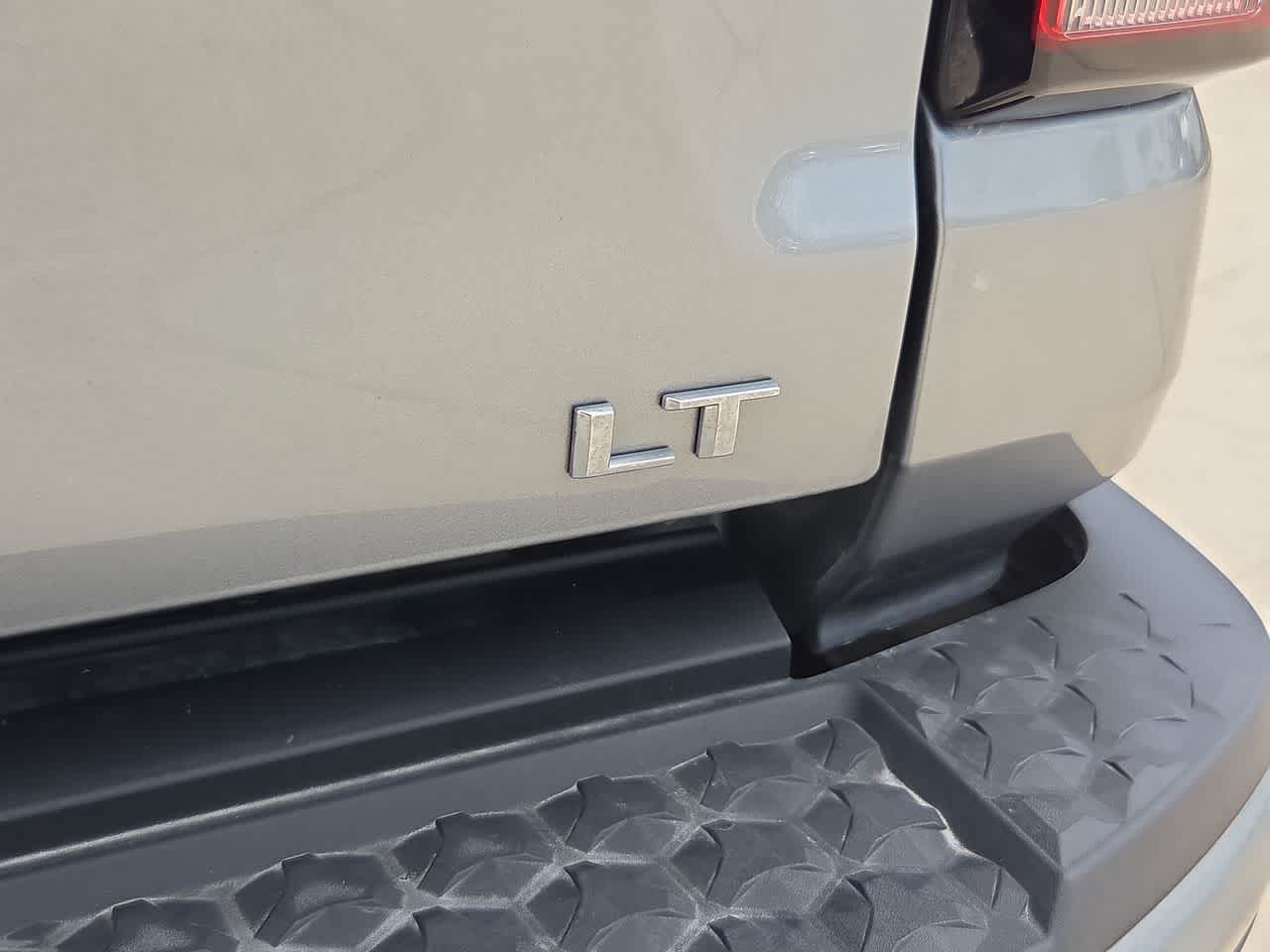 Thumbnail: 2024 Chevrolet Colorado - 15