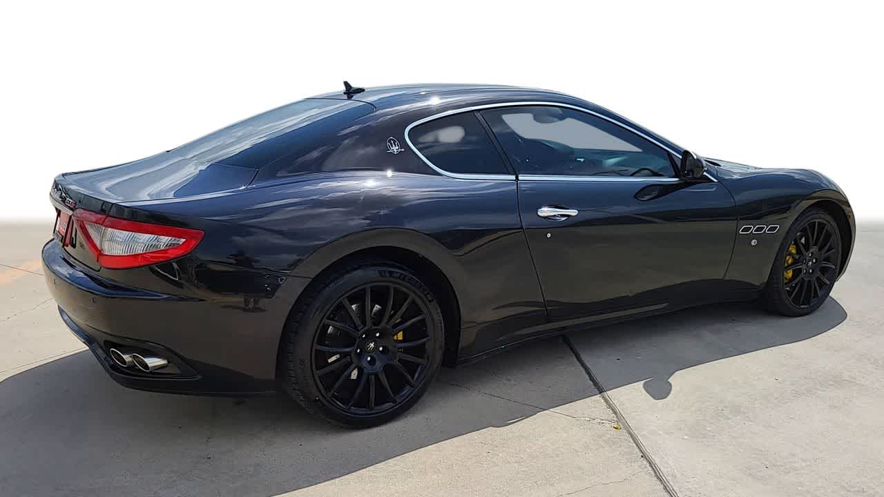 2009 Maserati GranTurismo S 8