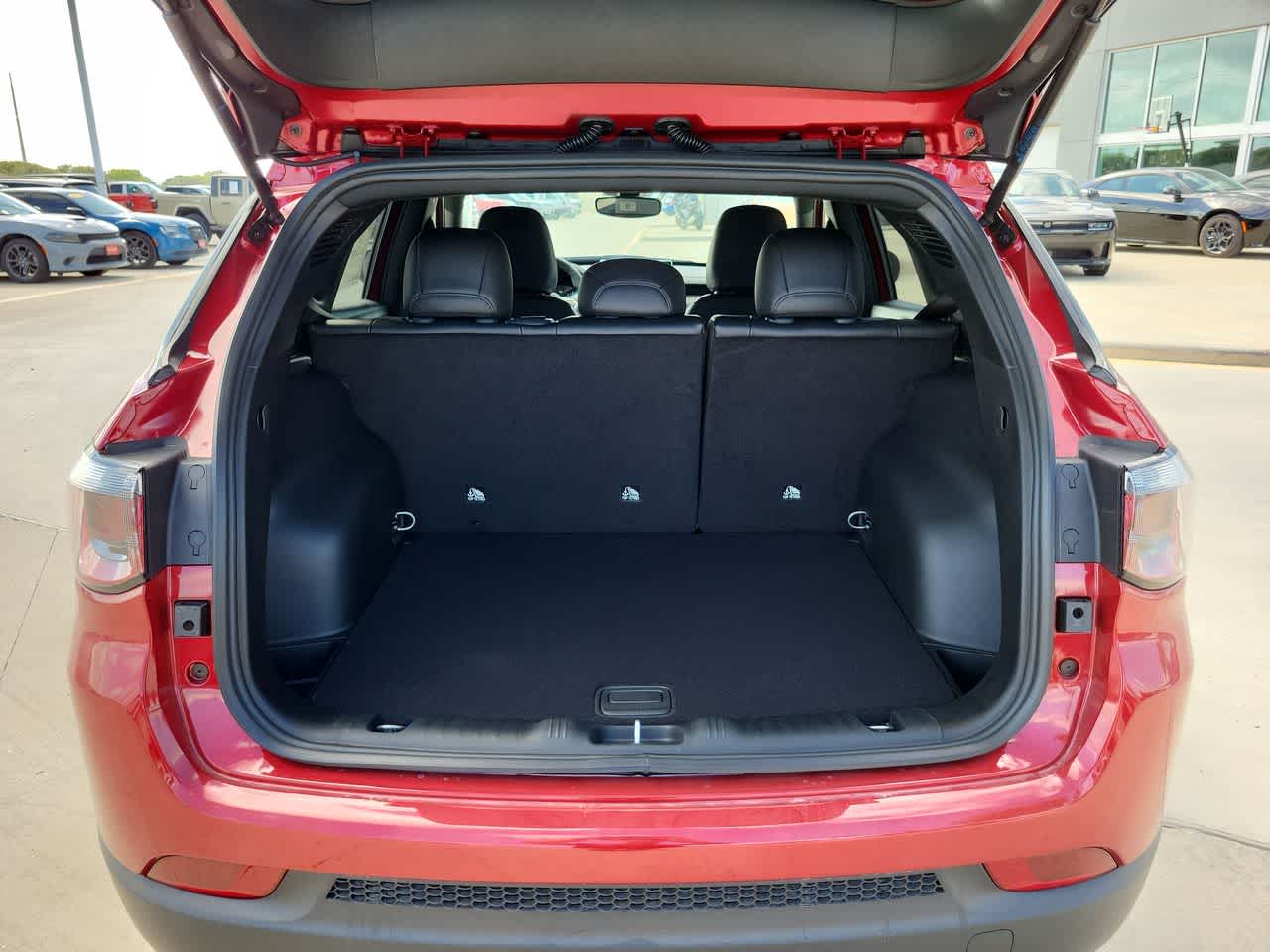 Thumbnail: 2025 Jeep Compass - 27