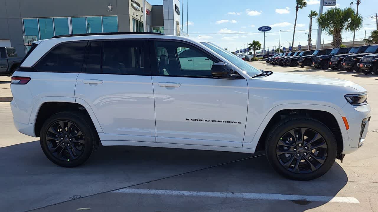 Thumbnail: 2026 Jeep Grand Cherokee - 9