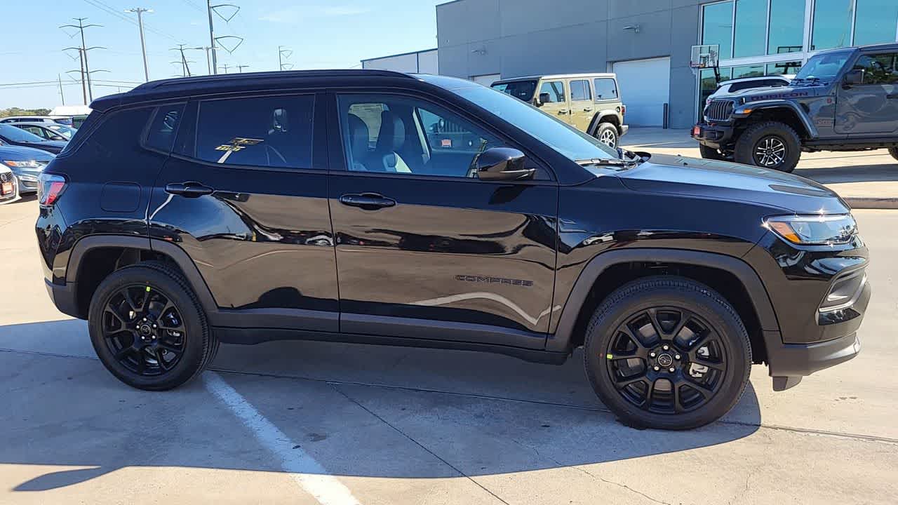 Thumbnail: 2026 Jeep Compass - 9