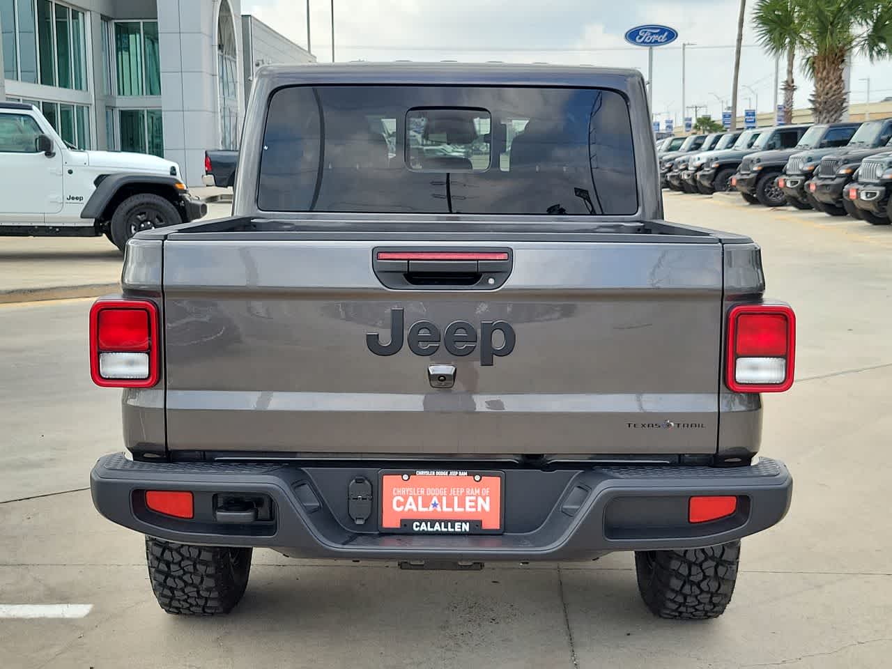 Thumbnail: 2026 Jeep Gladiator - 13