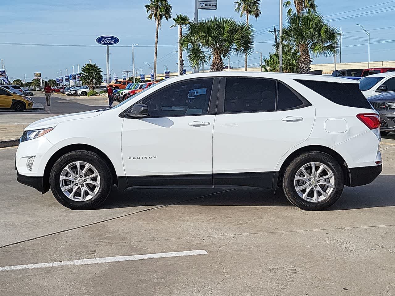 Thumbnail: 2021 Chevrolet Equinox - 11