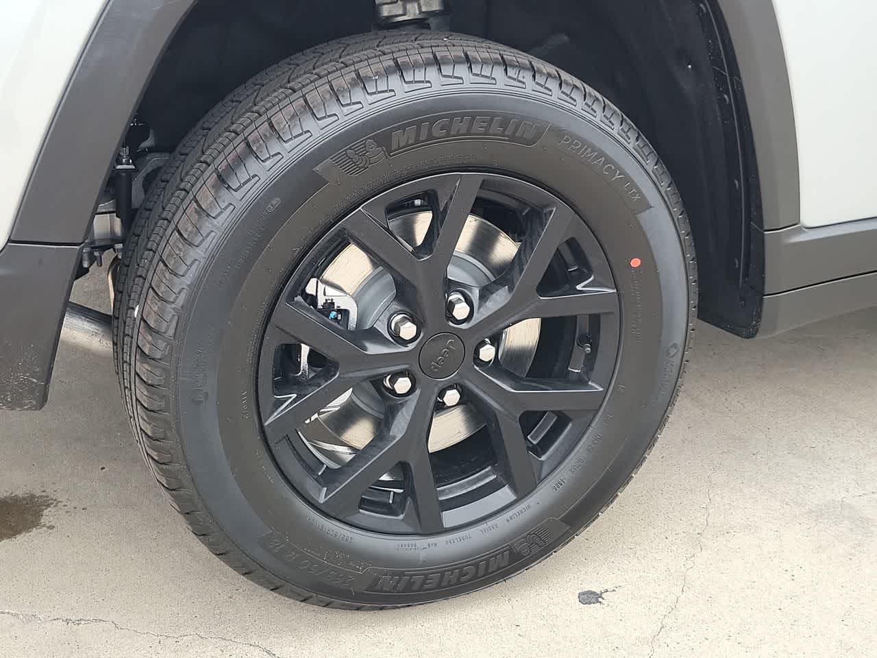 Thumbnail: 2026 Jeep Grand Cherokee - 16