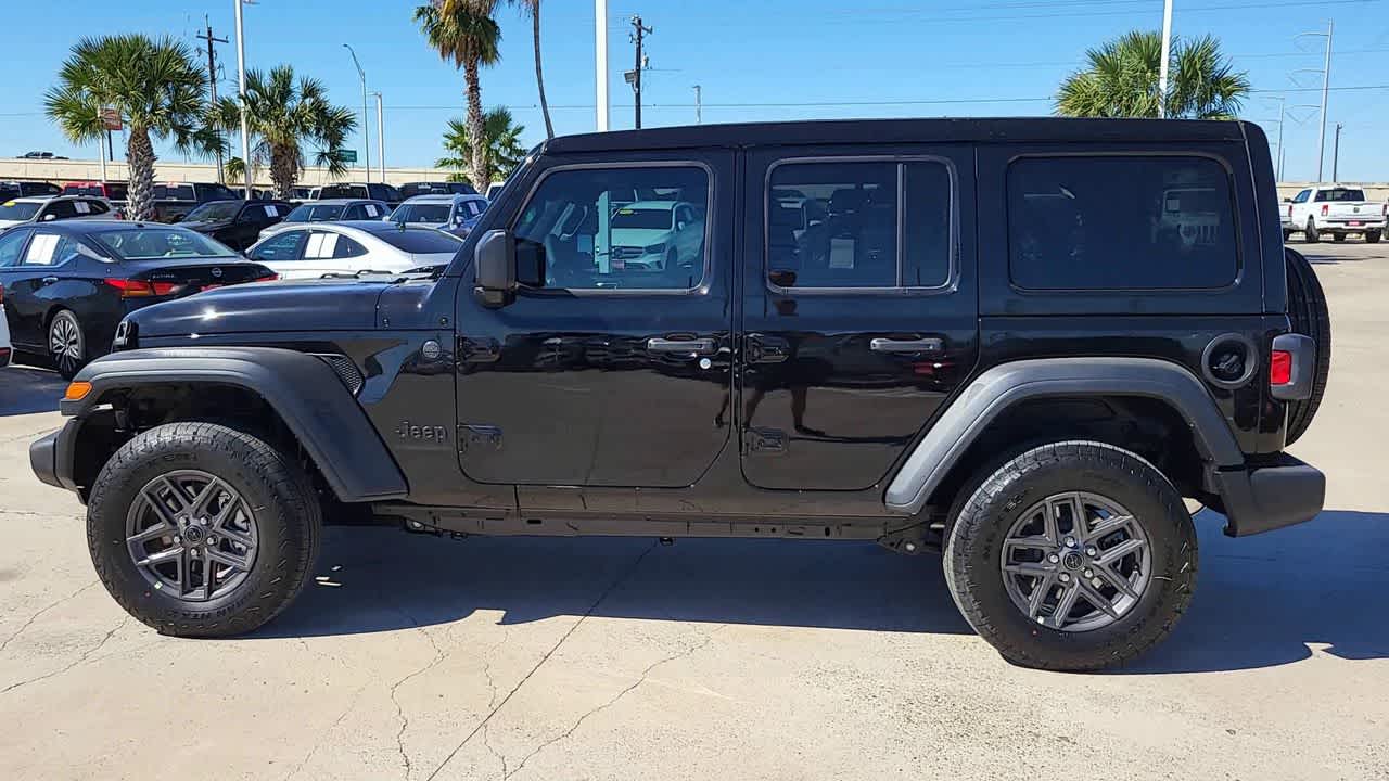 Thumbnail: 2026 Jeep Wrangler - 5