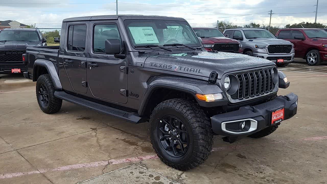 Thumbnail: 2025 Jeep Gladiator - 2