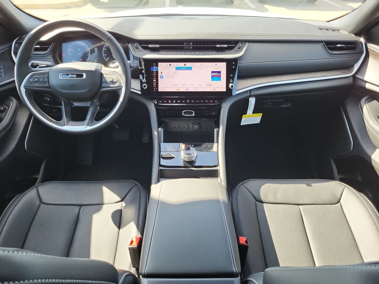 Thumbnail: 2026 Jeep Grand Cherokee - 18