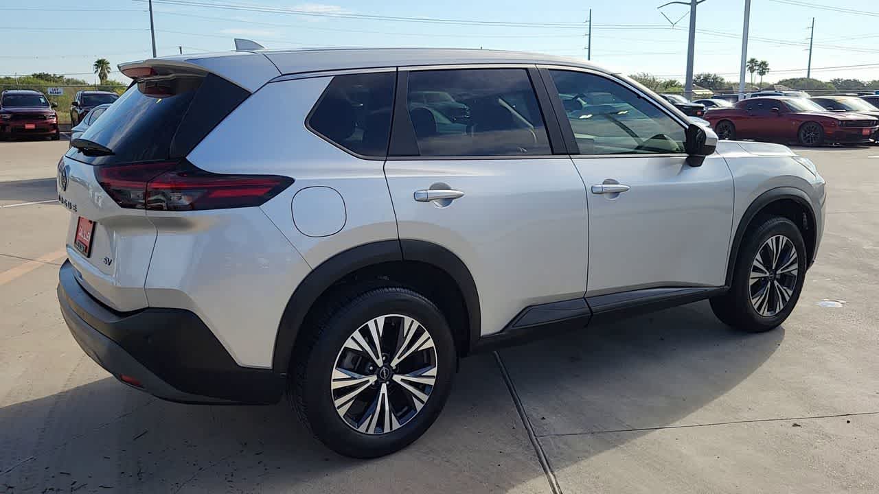 Thumbnail: 2023 Nissan Rogue - 8