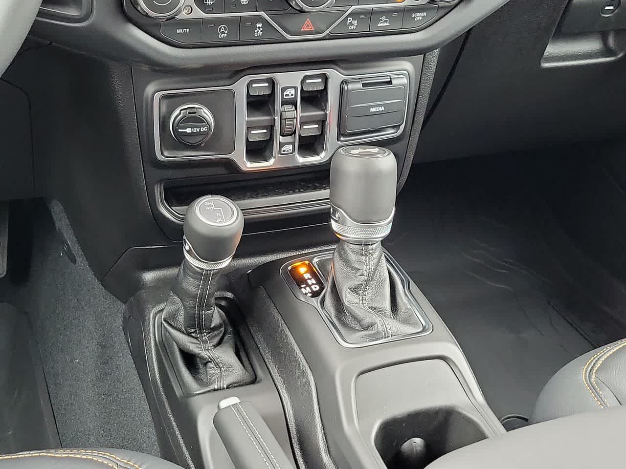 Thumbnail: 2026 Jeep Wrangler - 25