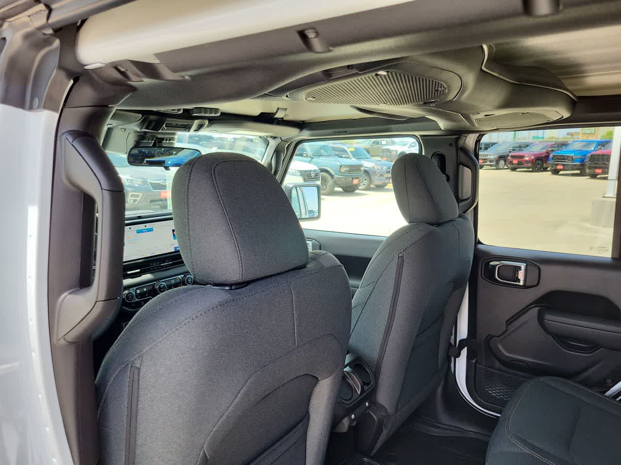 Thumbnail: 2025 Jeep Wrangler - 20