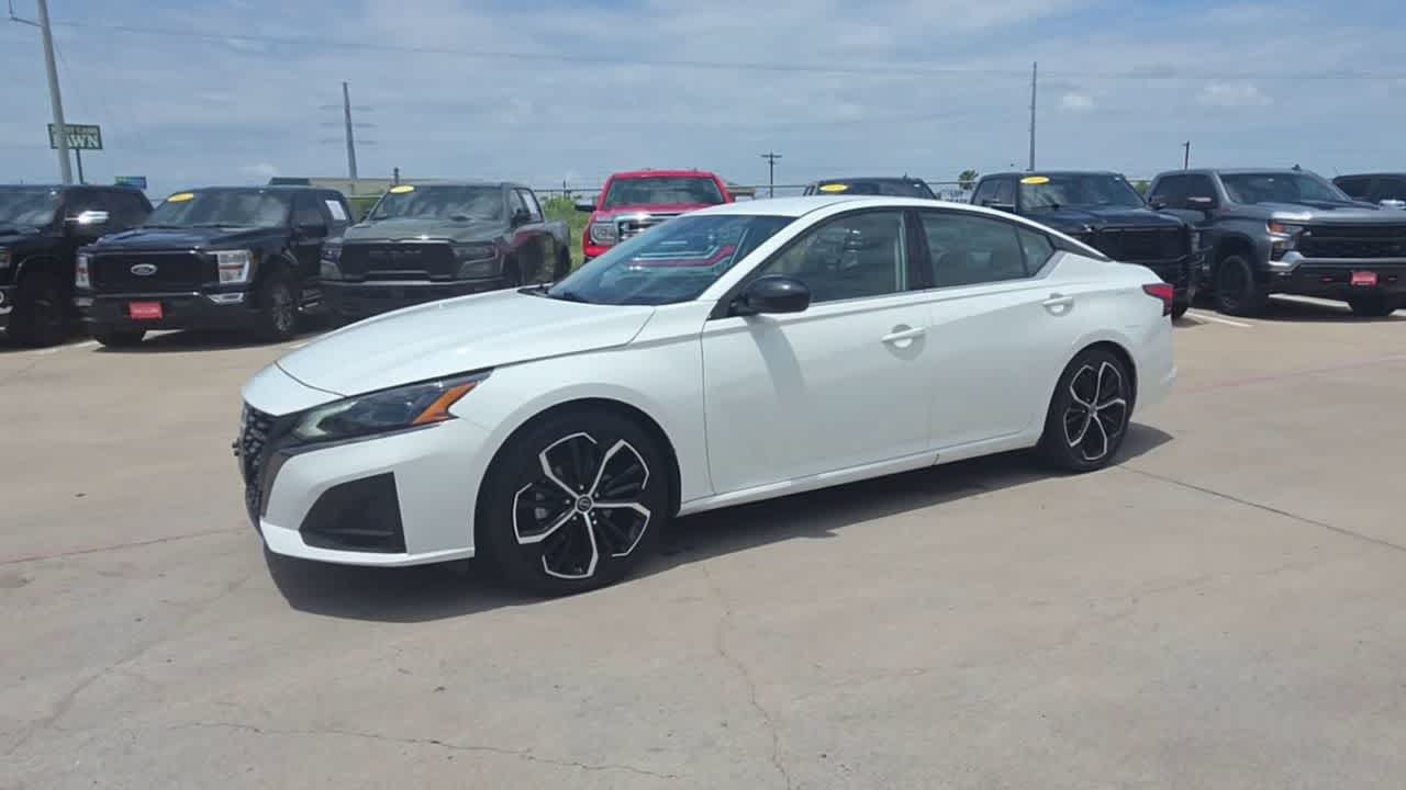 Thumbnail: 2024 Nissan Altima - 4