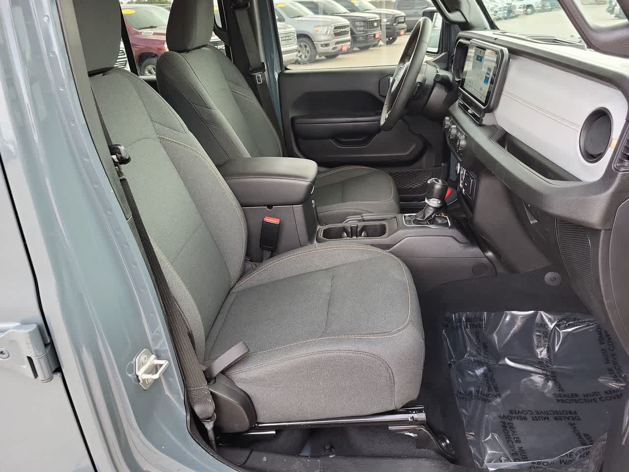 Thumbnail: 2024 Jeep Wrangler - 22