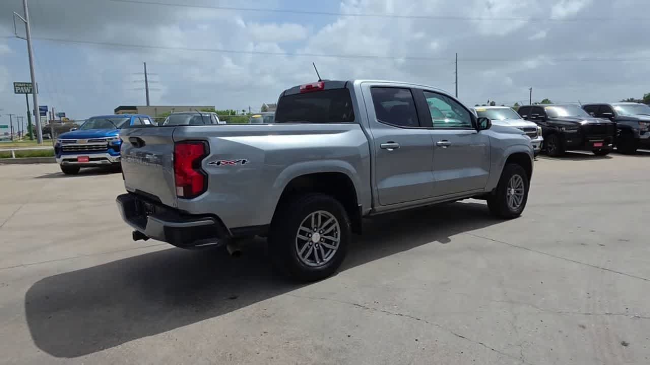Thumbnail: 2024 Chevrolet Colorado - 8