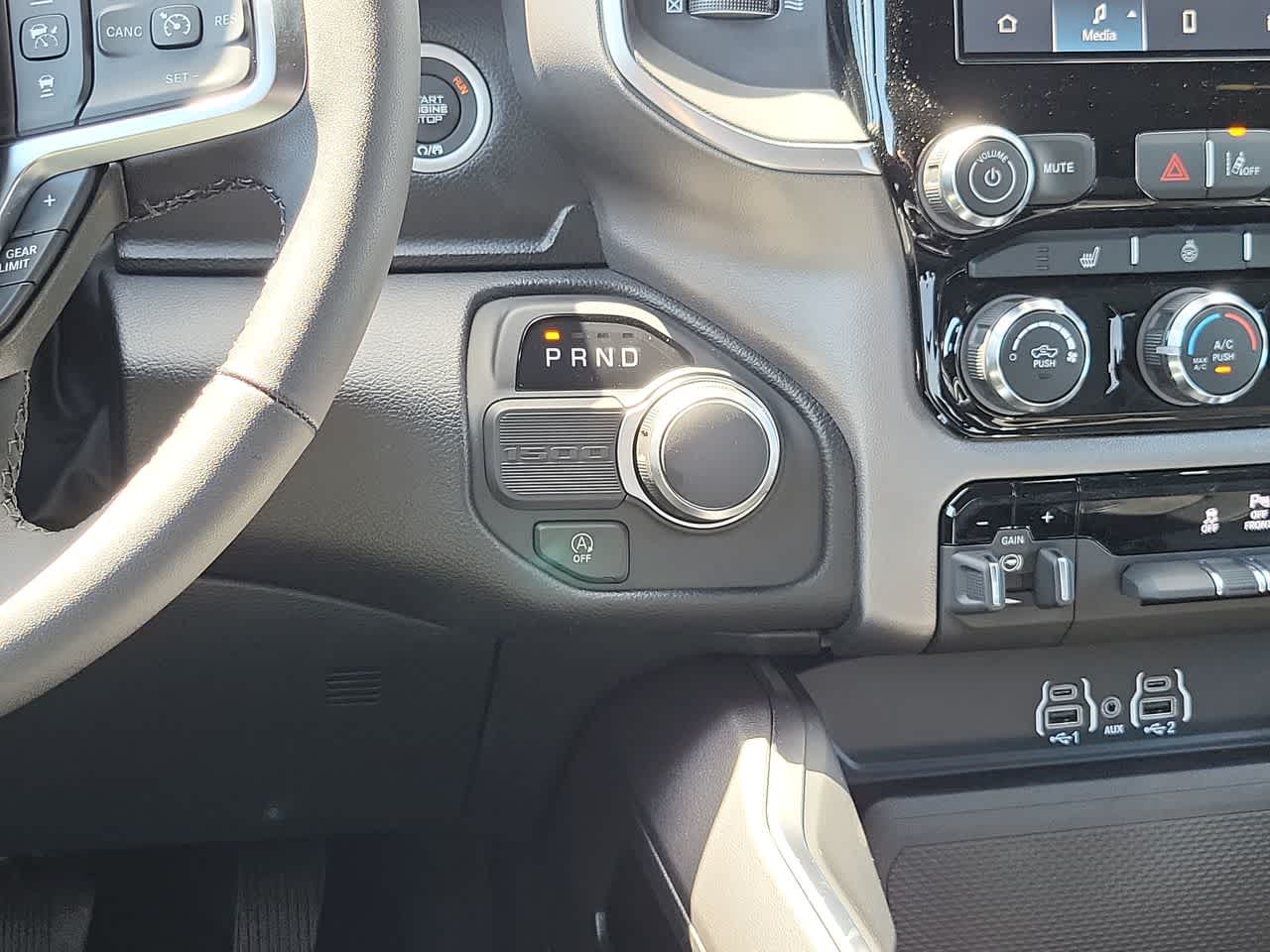 Thumbnail: 2025 RAM 1500 - 25