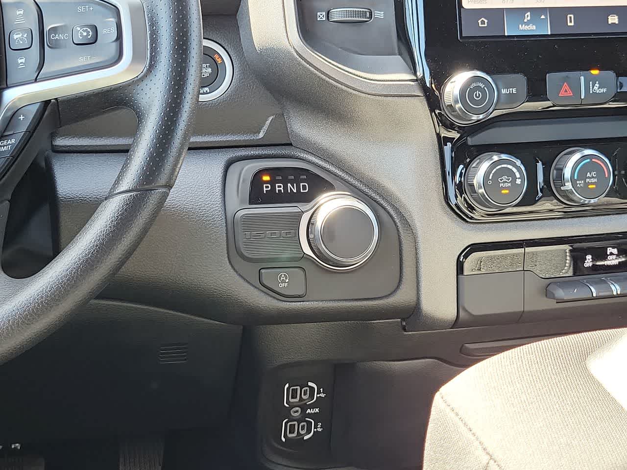 Thumbnail: 2025 RAM 1500 - 25