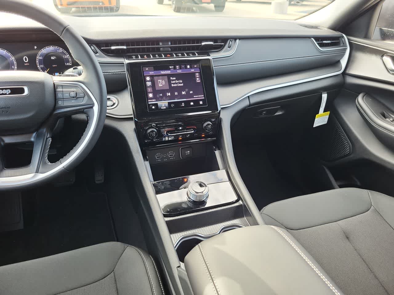 Thumbnail: 2025 Jeep Grand Cherokee - 24