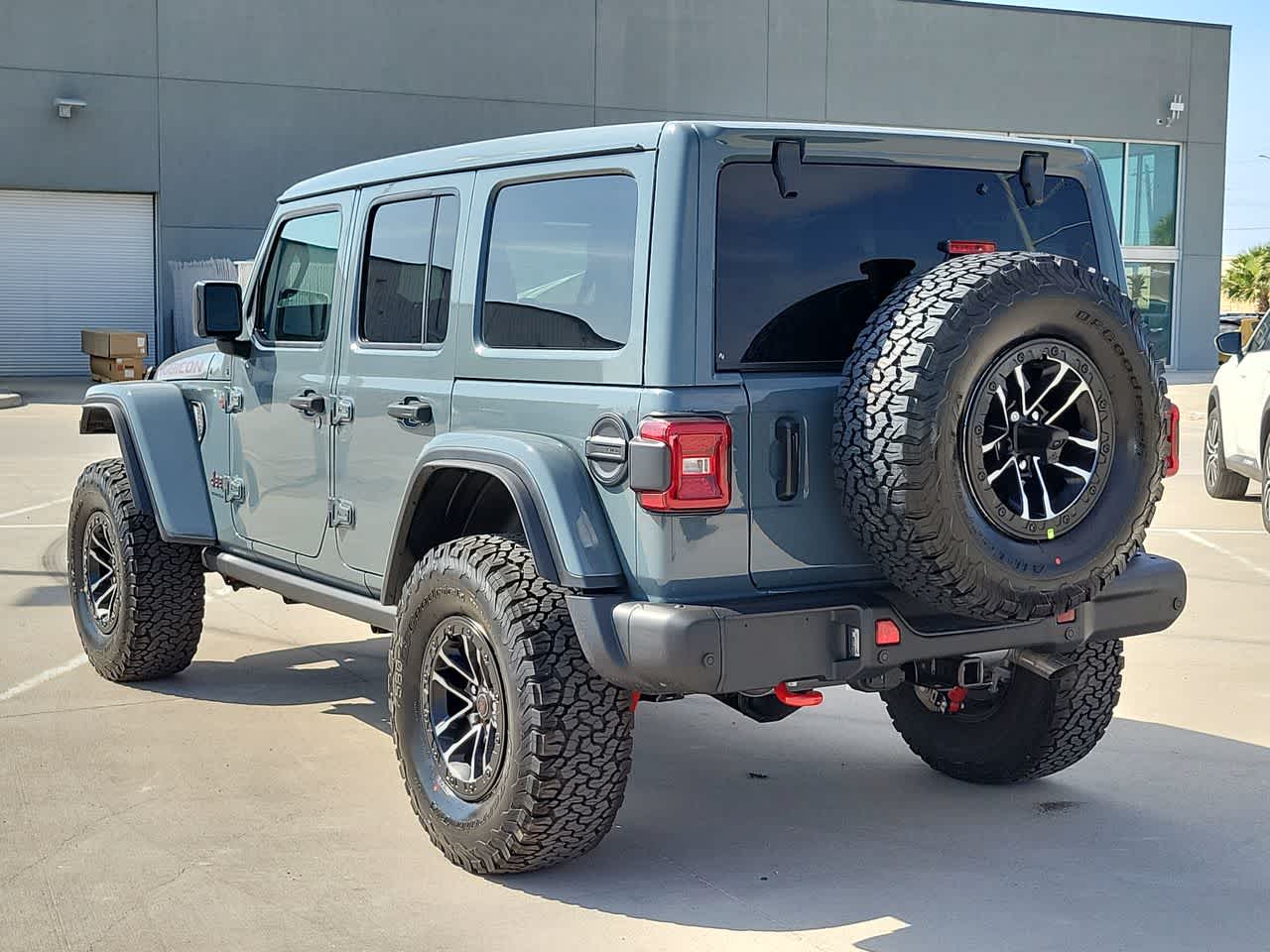 Thumbnail: 2025 Jeep Wrangler - 12