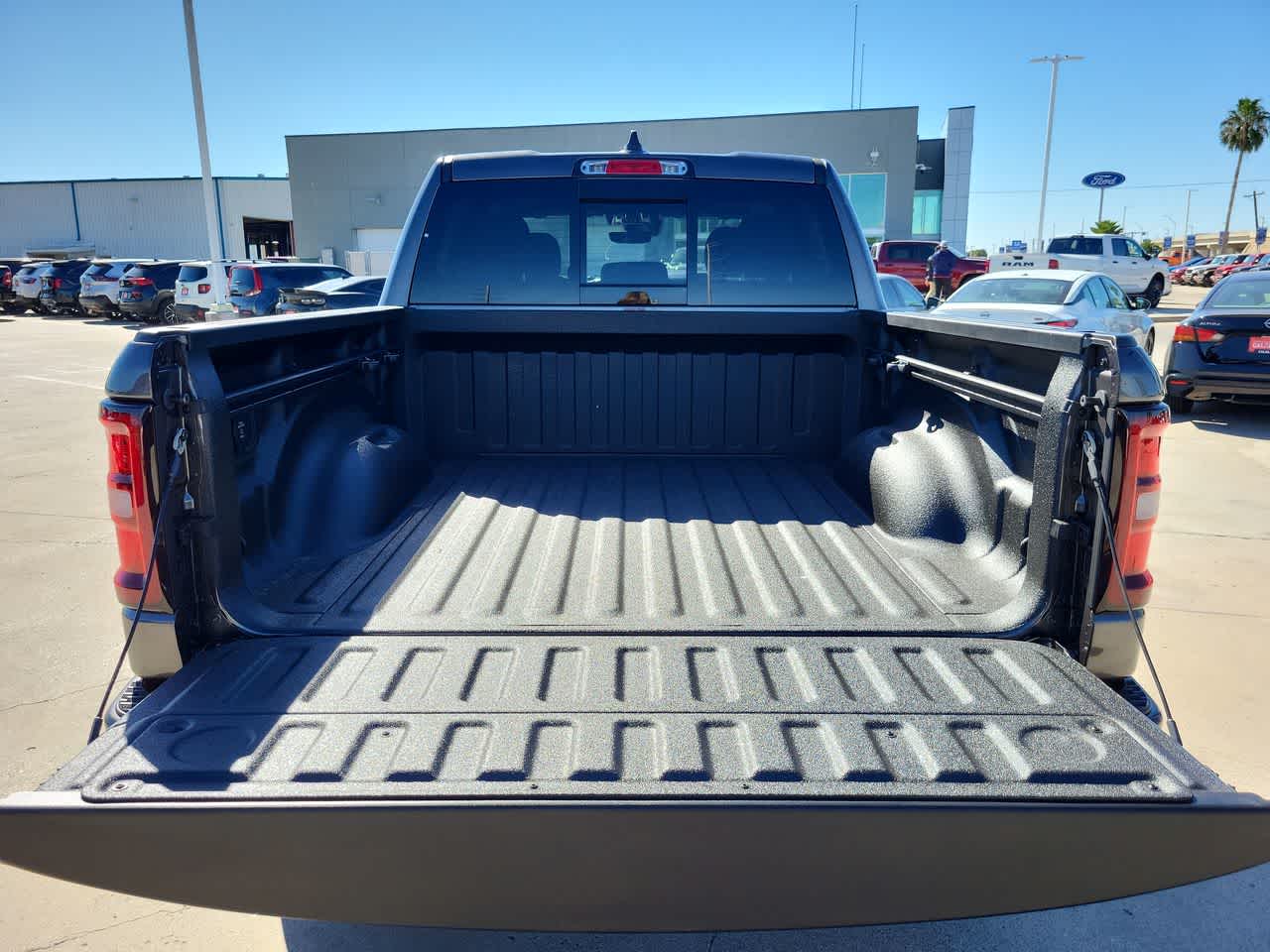 Thumbnail: 2026 RAM 1500 - 27