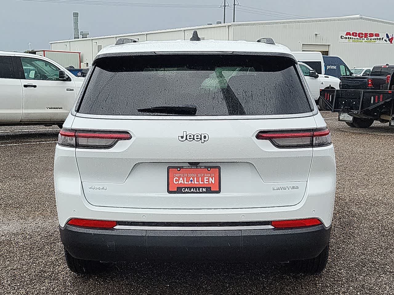 Thumbnail: 2026 Jeep Grand Cherokee - 13