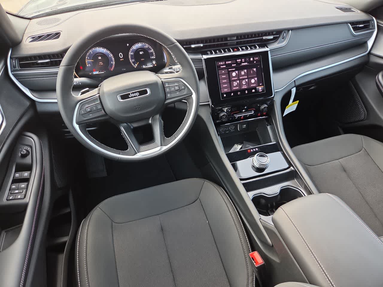 Thumbnail: 2026 Jeep Grand Cherokee - 24