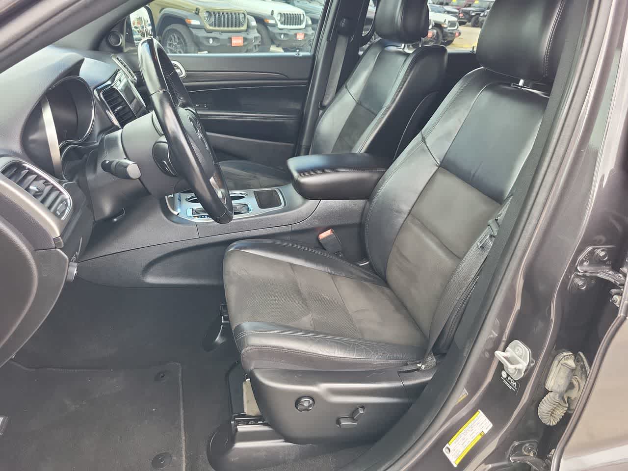 Thumbnail: 2021 Jeep Grand Cherokee - 18