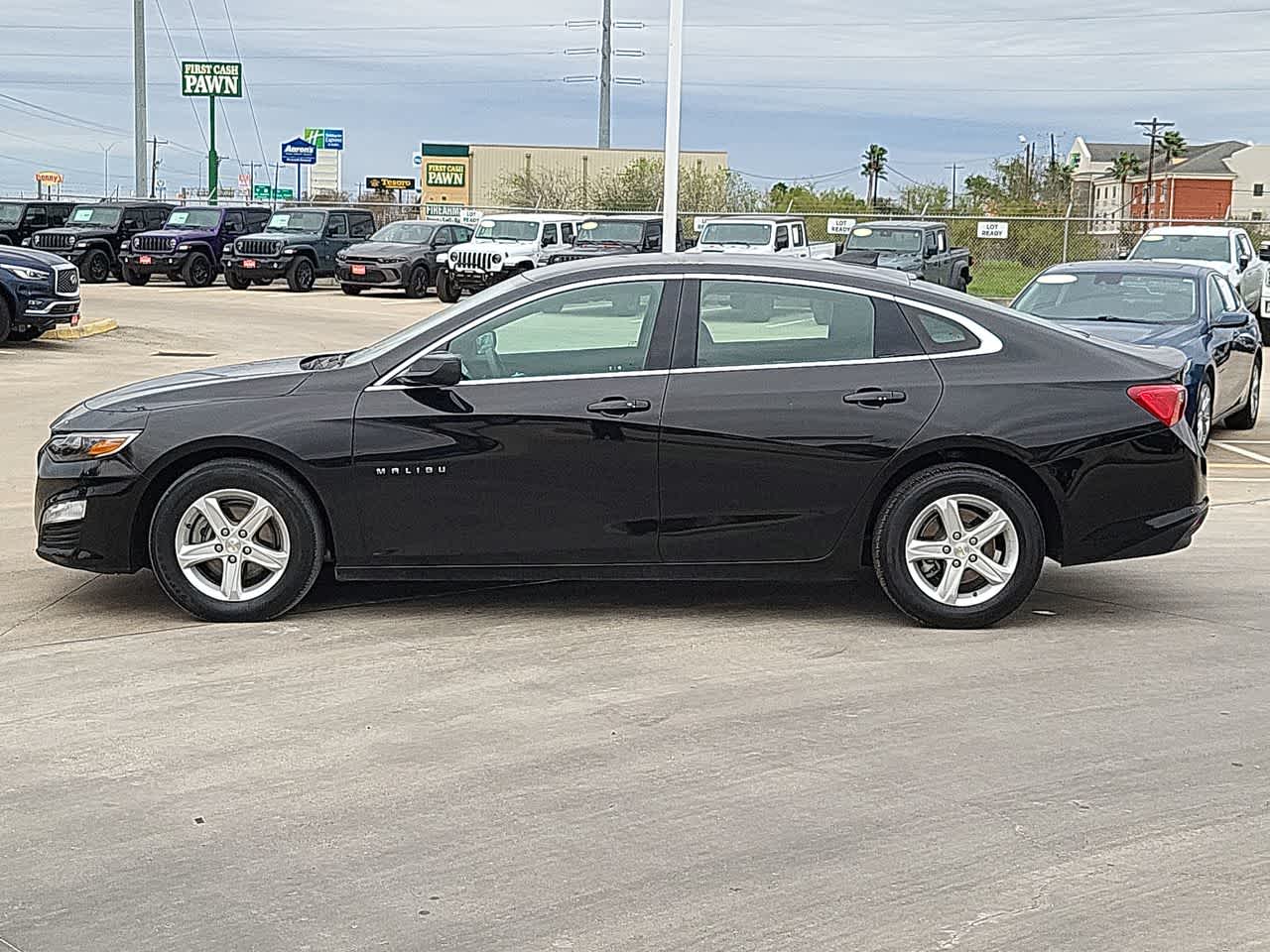 Thumbnail: 2024 Chevrolet Malibu - 11