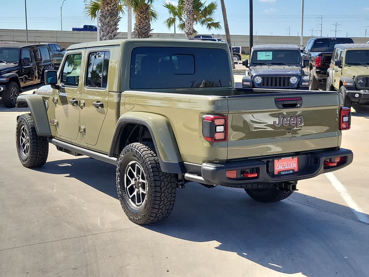 Thumbnail: 2026 Jeep Gladiator - 12