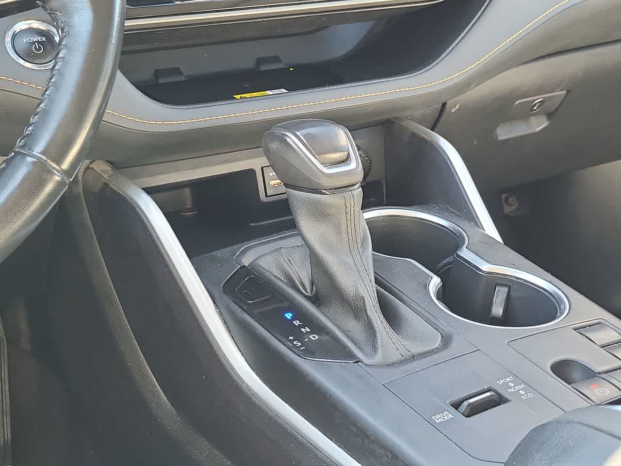 Thumbnail: 2023 Toyota Highlander - 25