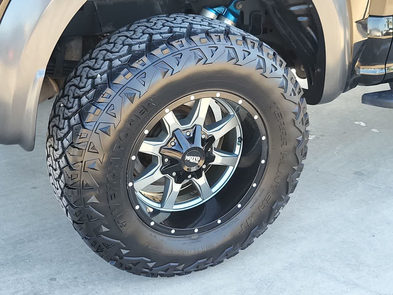 Thumbnail: 2017 Ford F-150 - 16