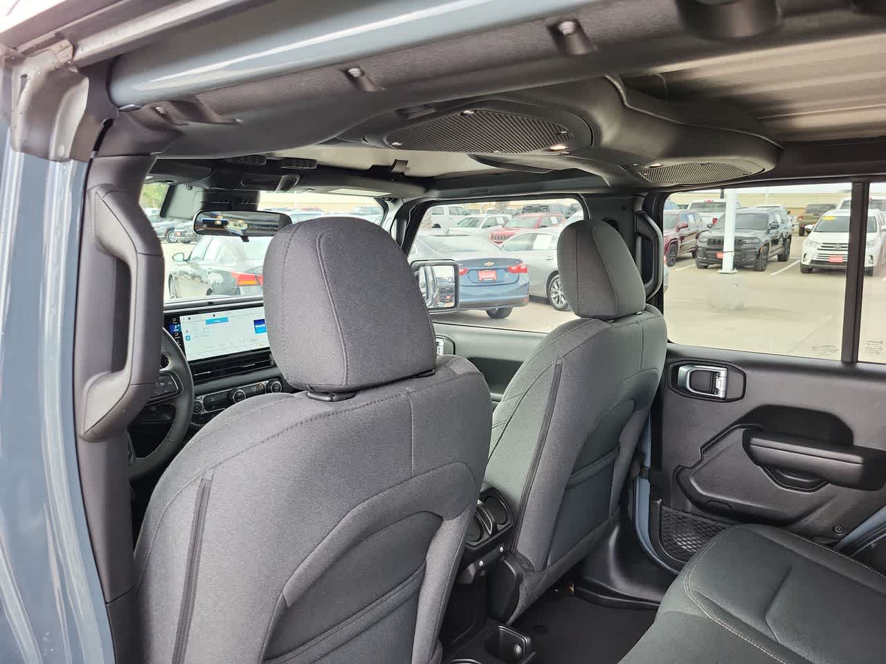 Thumbnail: 2024 Jeep Wrangler - 20