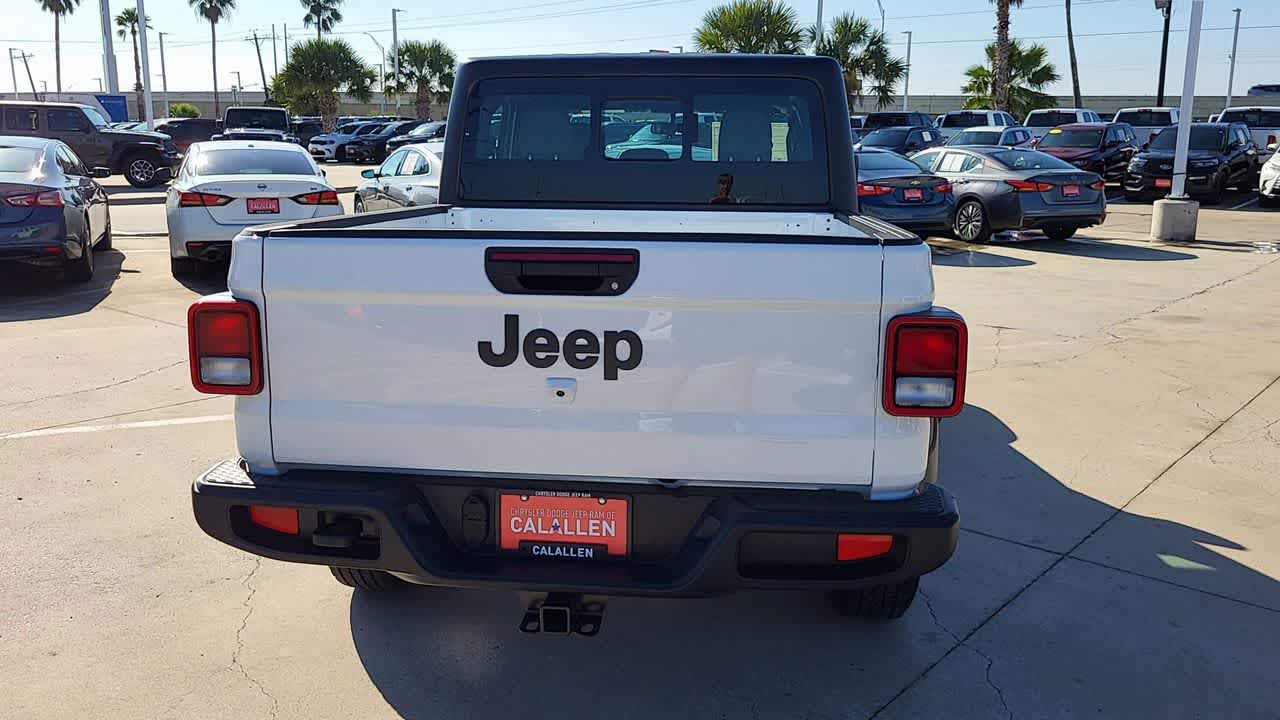 Thumbnail: 2026 Jeep Gladiator - 7