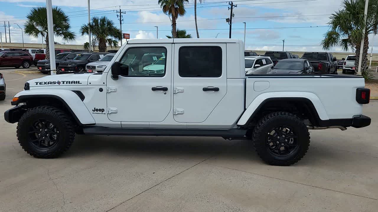 Thumbnail: 2025 Jeep Gladiator - 5