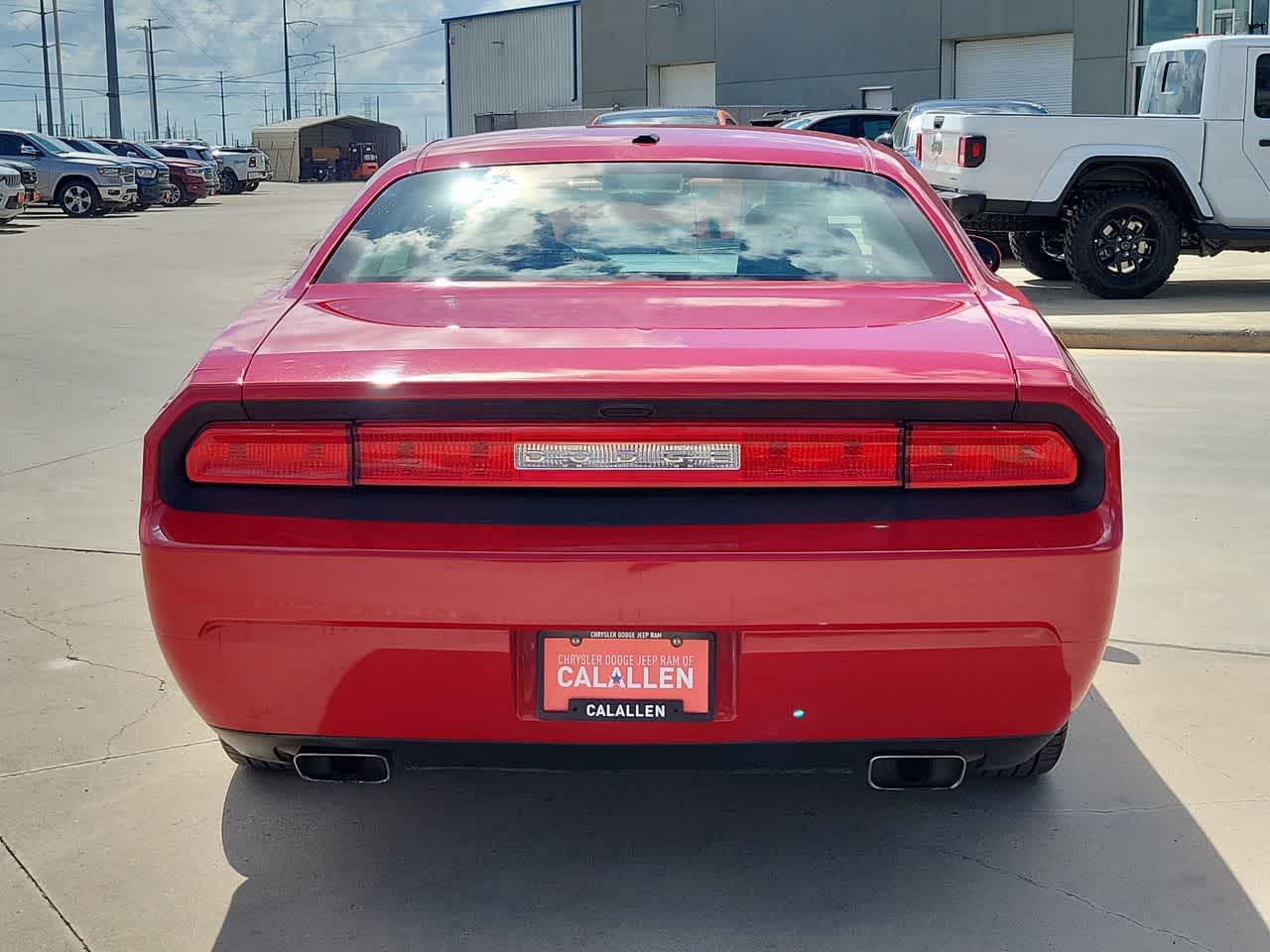 Thumbnail: 2013 Dodge Challenger - 13