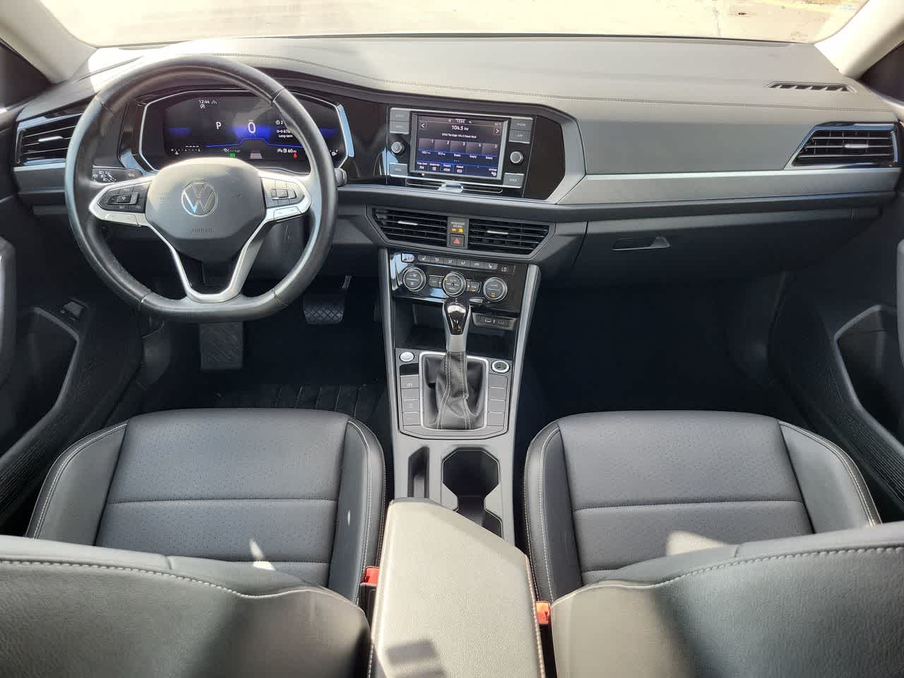 Thumbnail: 2024 Volkswagen Jetta - 18