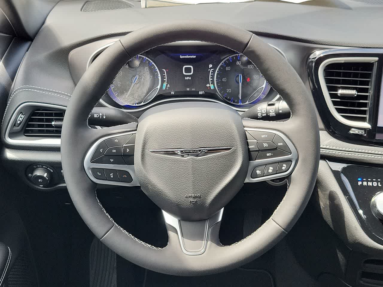 Thumbnail: 2026 Chrysler Pacifica - 23