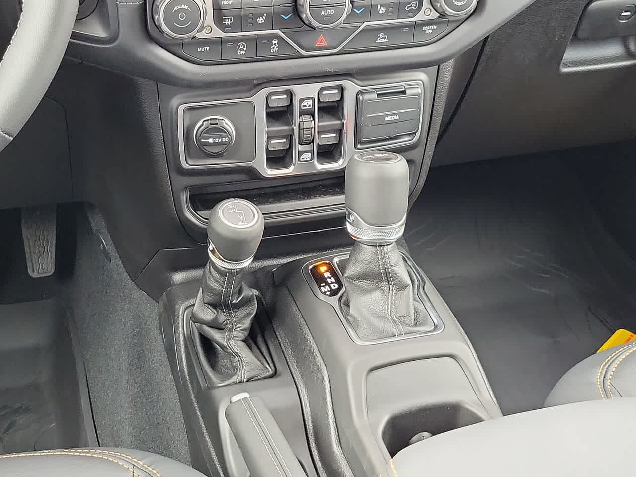 Thumbnail: 2026 Jeep Gladiator - 25