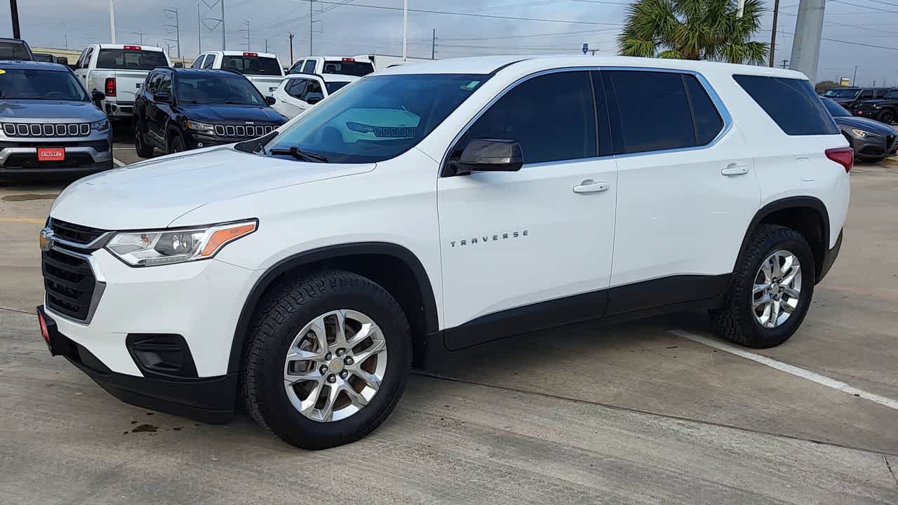 Thumbnail: 2020 Chevrolet Traverse - 4